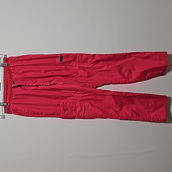 Pink XS Scrub Set - Picture 9 of 13